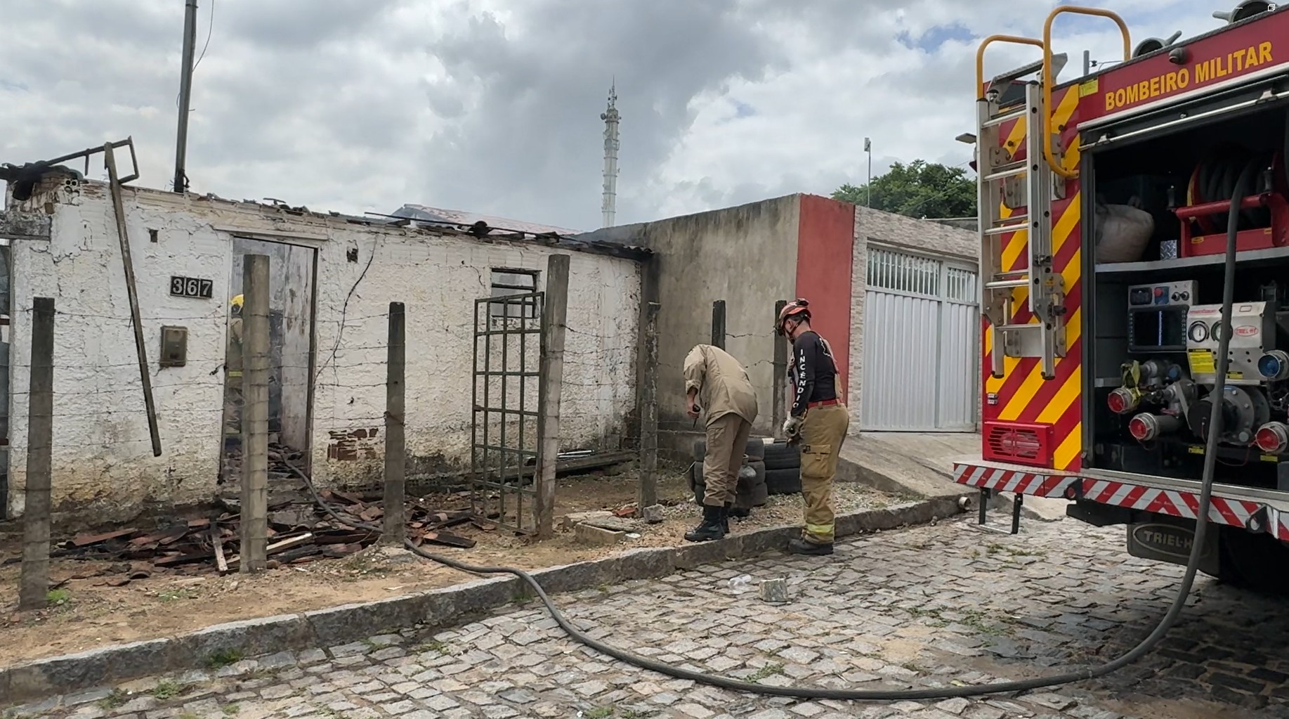 Incêndio destrói casa em Campina Grande; nenhuma pessoa ficou ferida