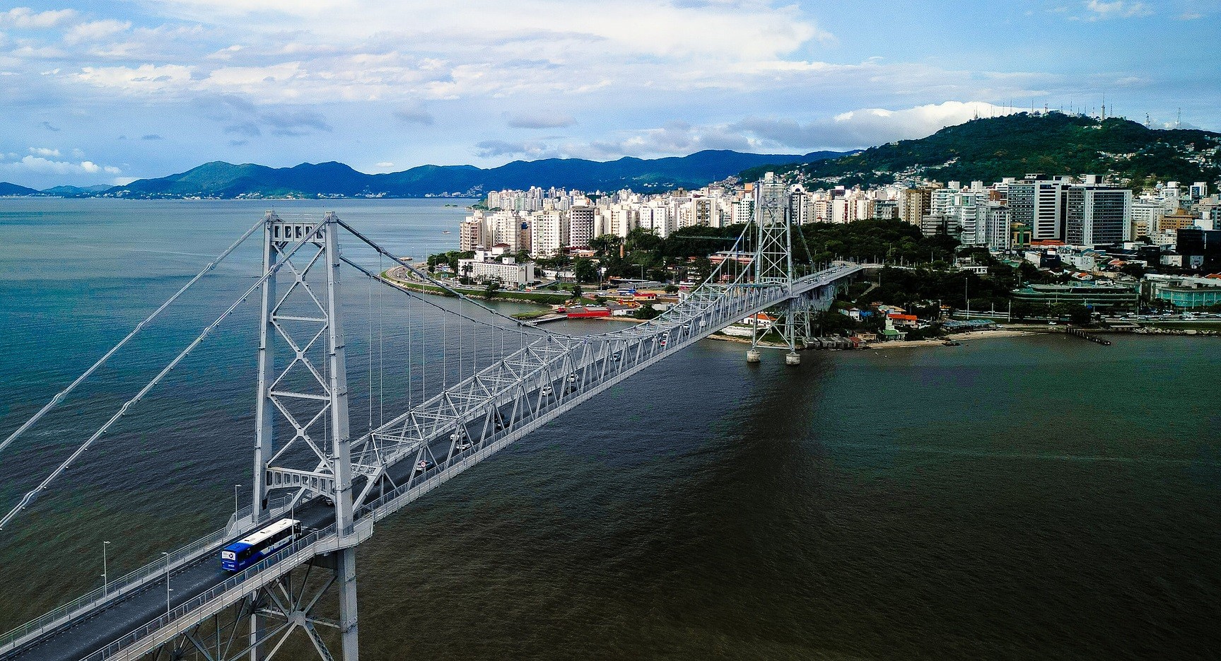 Partiu Floripa? Florianópolis abre concurso público com salários de até R$ 21 mil; veja cargos