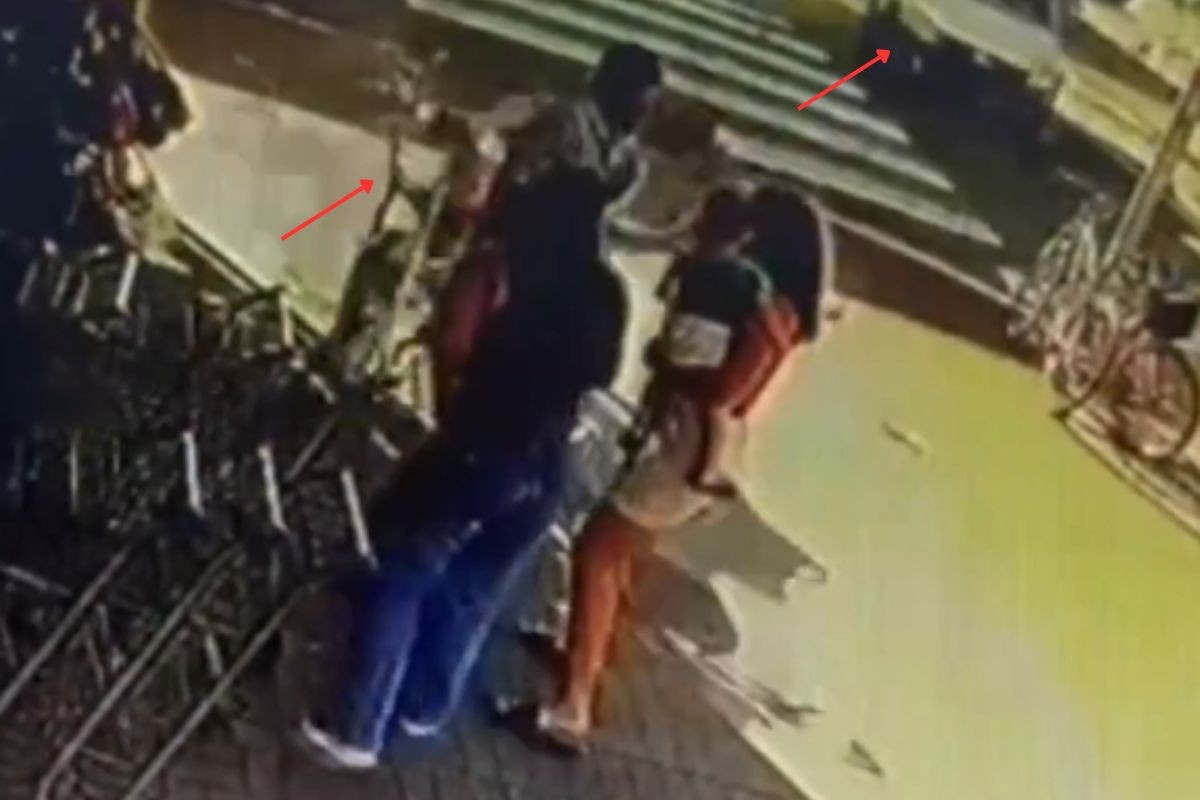 Adolescente dirige carro, atropela motociclista e pedestres escapam por pouco em SP; VÍDEO