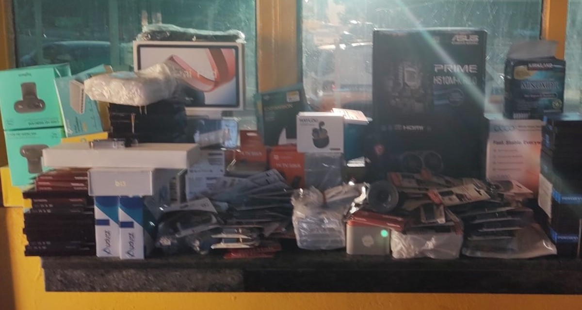 Mercadorias do Paraguai avaliadas em R$ 60 mil são apreendidas em mata em São Sebastião do Oeste | Centro-Oeste