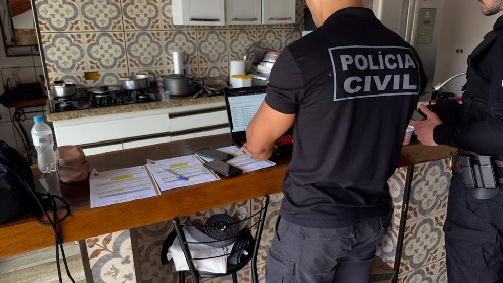 Dois estudantes de medicina foram detidos, ouvidos e liberados em Fernandópolis (SP) — Foto: Divulgação / Polícia Civil