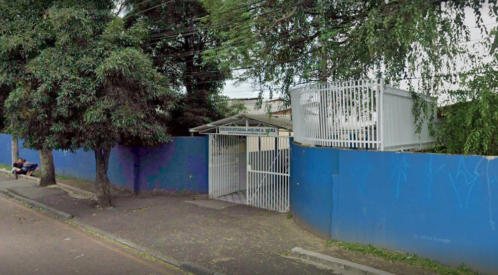 Estudante de 15 anos morre após passar mal na entrada de colégio de Curitiba