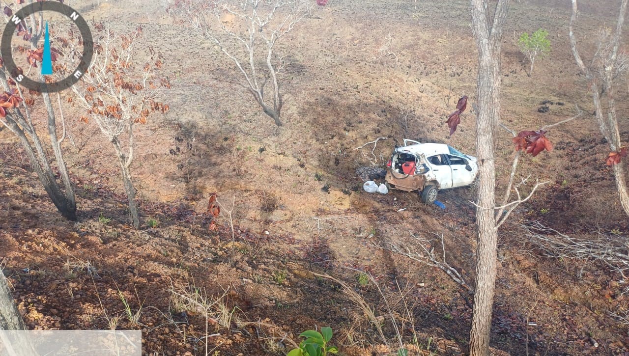 Mulher morre e outras três pessoas ficam feridas após acidente na BR-156, no Amapá