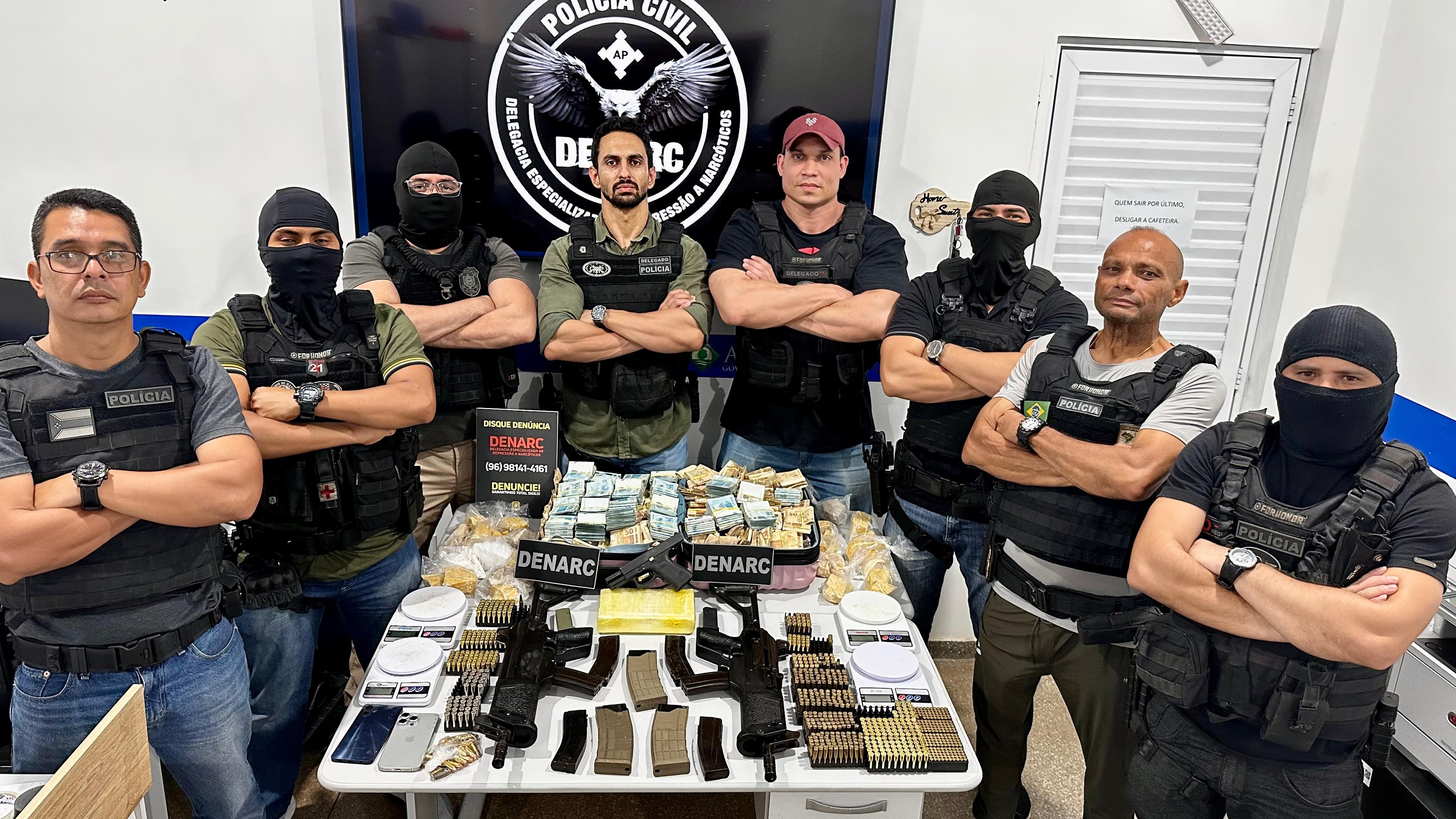 Polícia apreende dois fuzis israelenses e mais de R$ 350 mil durante ação no Amapá 