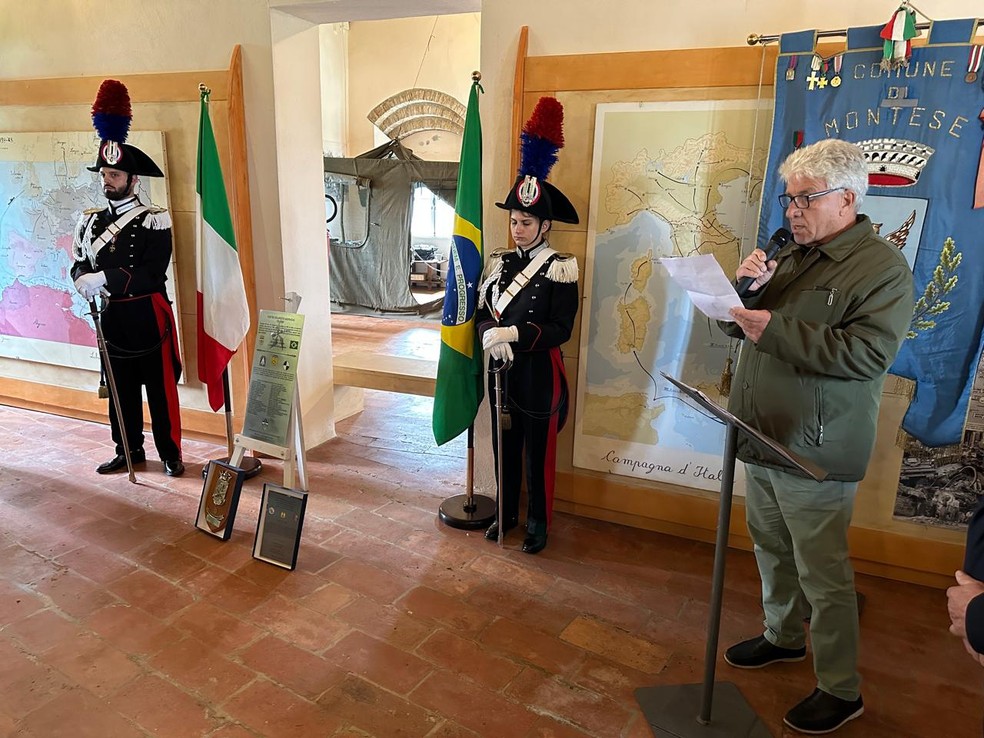 José Francisco Piazzon, filho do tenente Piason, participou de homenagem aconteceu em castelo na Itália — Foto: Exército Brasileiro