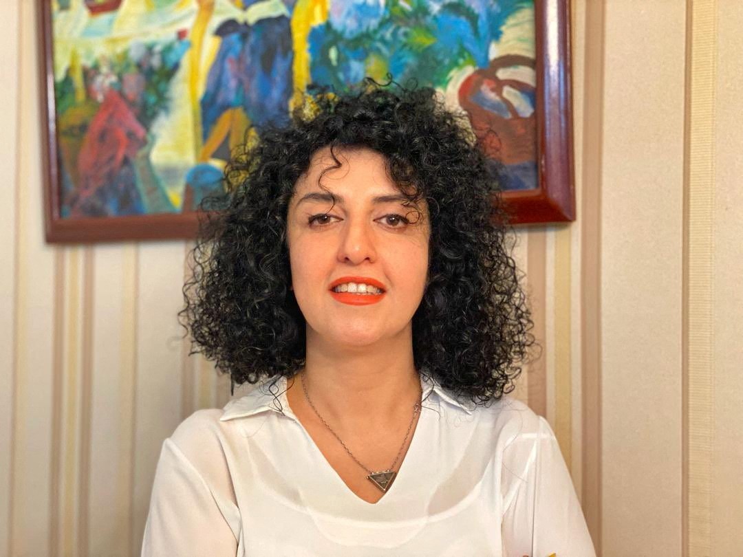 Iraniana vencedora do Nobel da Paz diz ter sido alvo de ameaças de morte pelo governo do próprio país