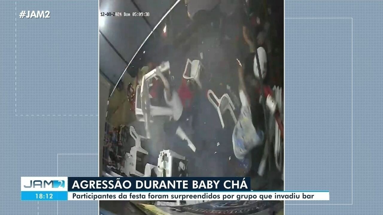 VÍDEO: Grupo invade baby chá em bar e dispara fogos de artifício contra os participantes em Manaus