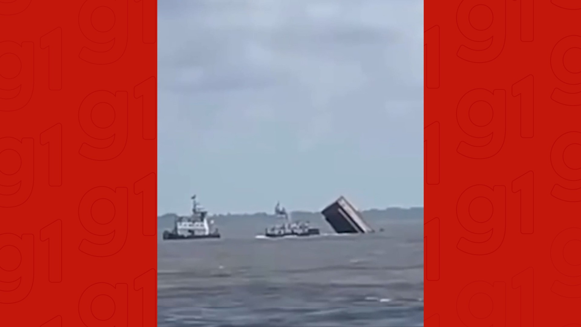 Marinha e Polícia Civil investigam naufrágio de embarcação com toneladas de milho na baía do Marajó
