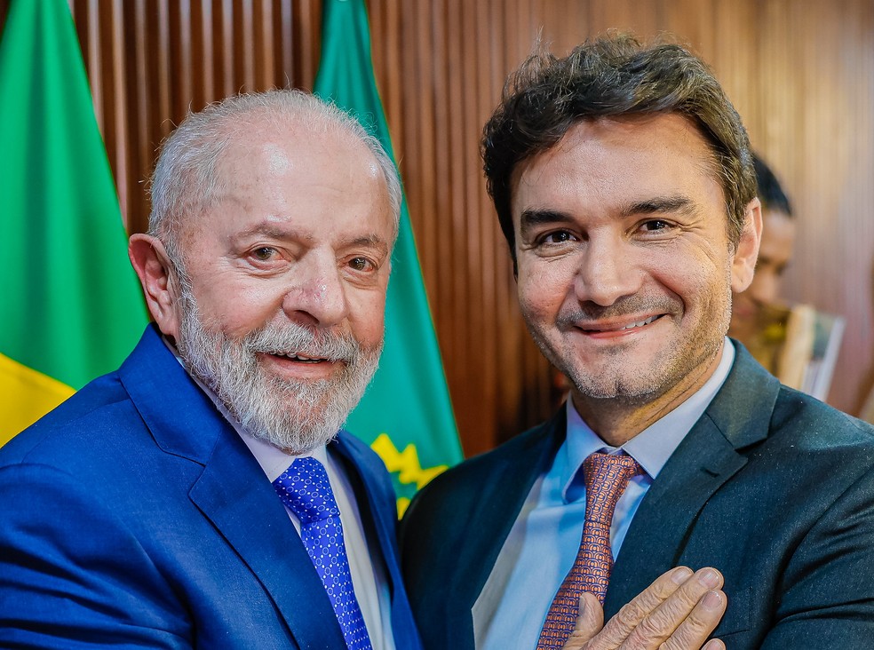 Celso Sabino e o presidente Luiz Inácio Lula da Silva durante reunião Ministerial, no Palácio do Planalto em agosto de 2024 — Foto: Ricardo Stuckert/PR