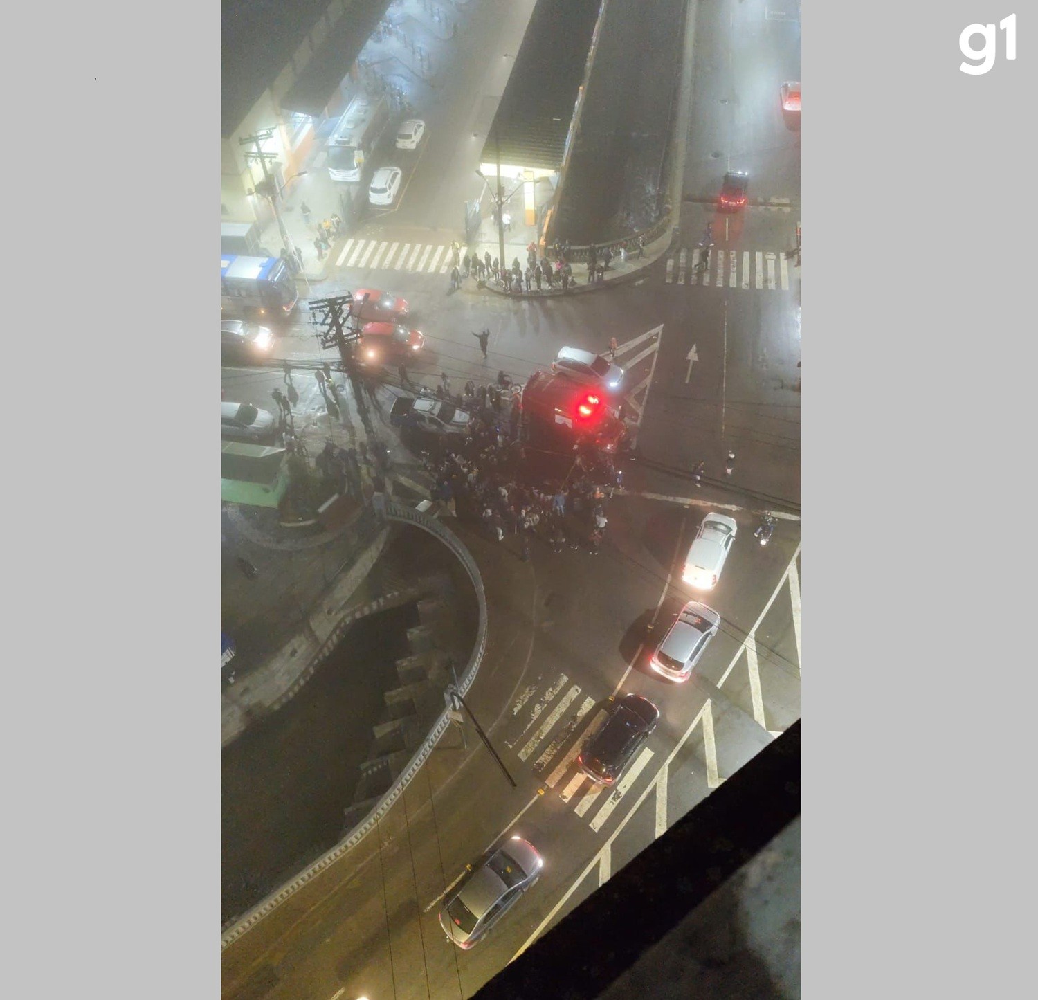 Idosa de 85 anos morre atropelada por ônibus no Centro de Petrópolis