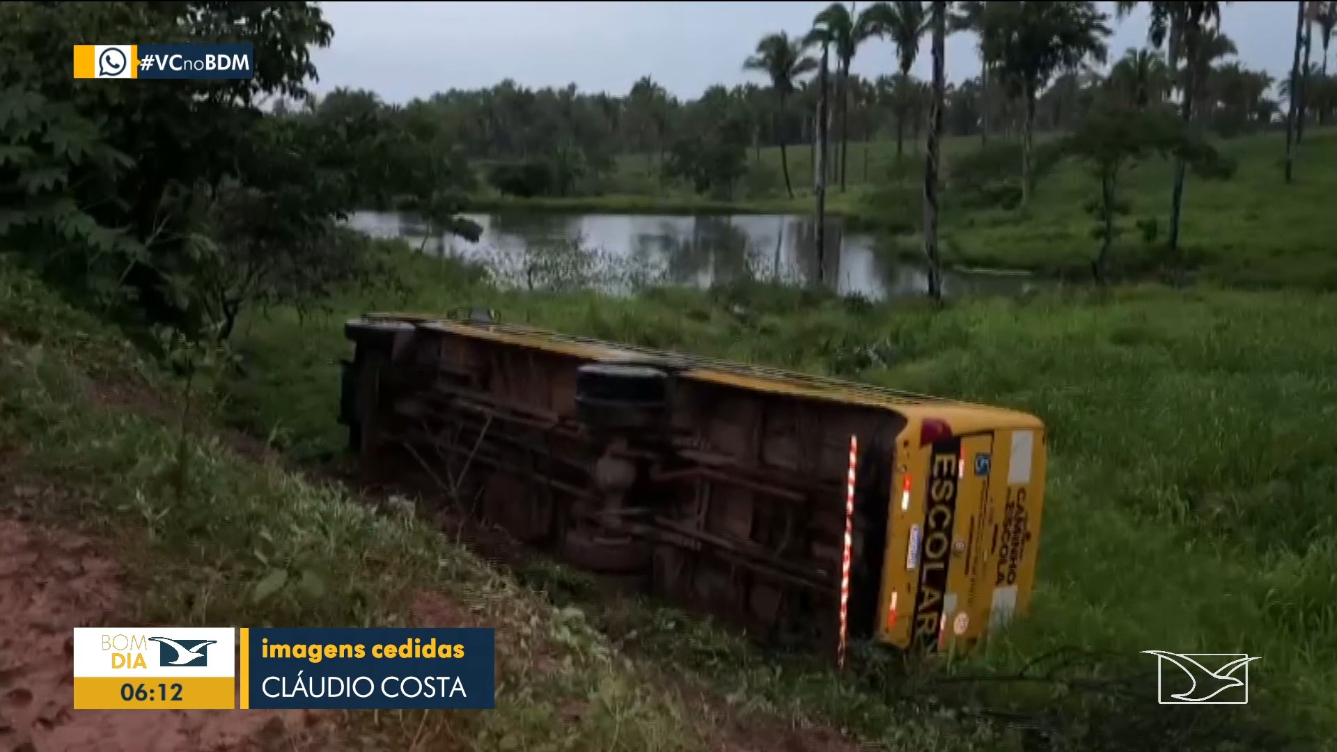 Dois adolescentes morrem em acidente entre moto e ônibus escolar em Bacabal