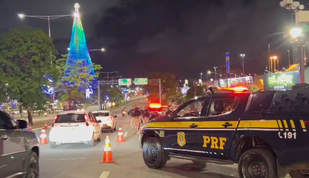 Blitz da Lei Seca em Natal, na BR-101 — Foto: Divulgação/PRF