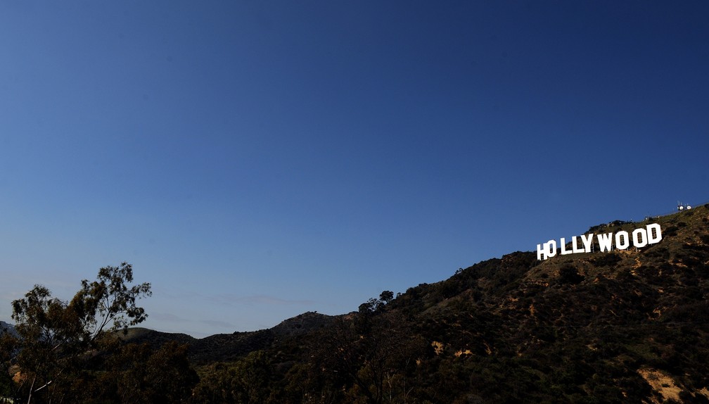 Warner Bros propõe construir teleférico para letreiro de Hollywood