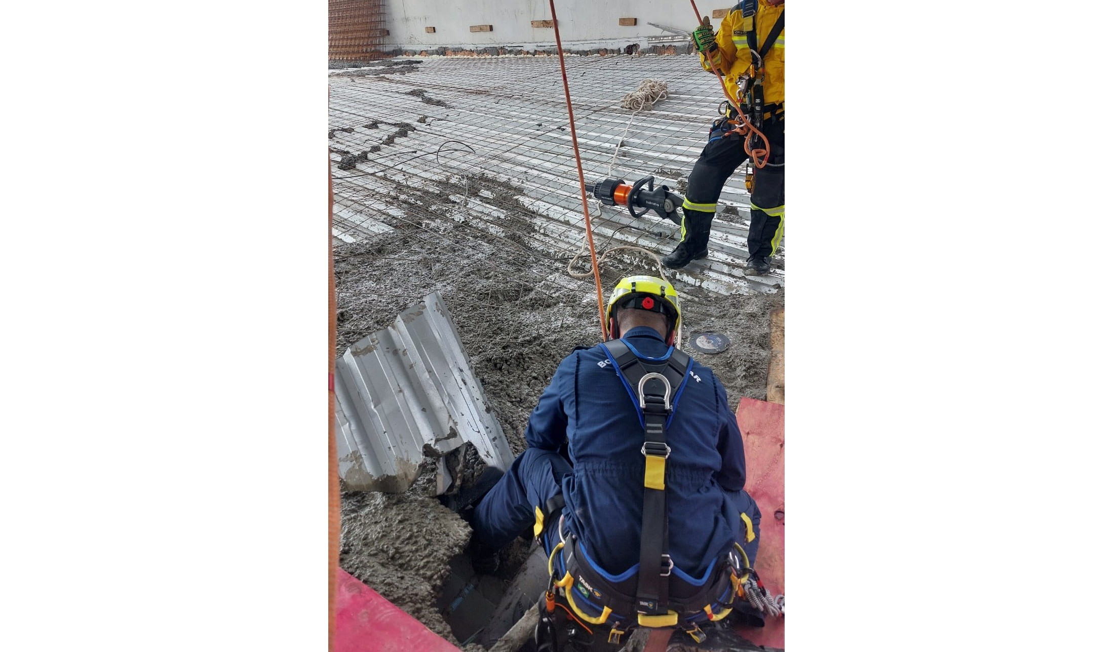 Eletricista morre após laje desabar enquanto trabalhava em obra de escola em SC