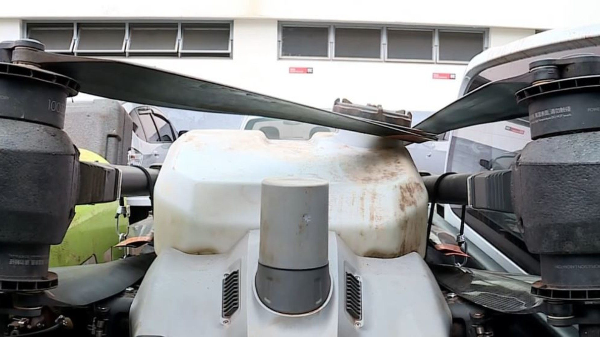 Drone de R$ 200 mil roubado por grupo armado é encontrado em serralheria em MG