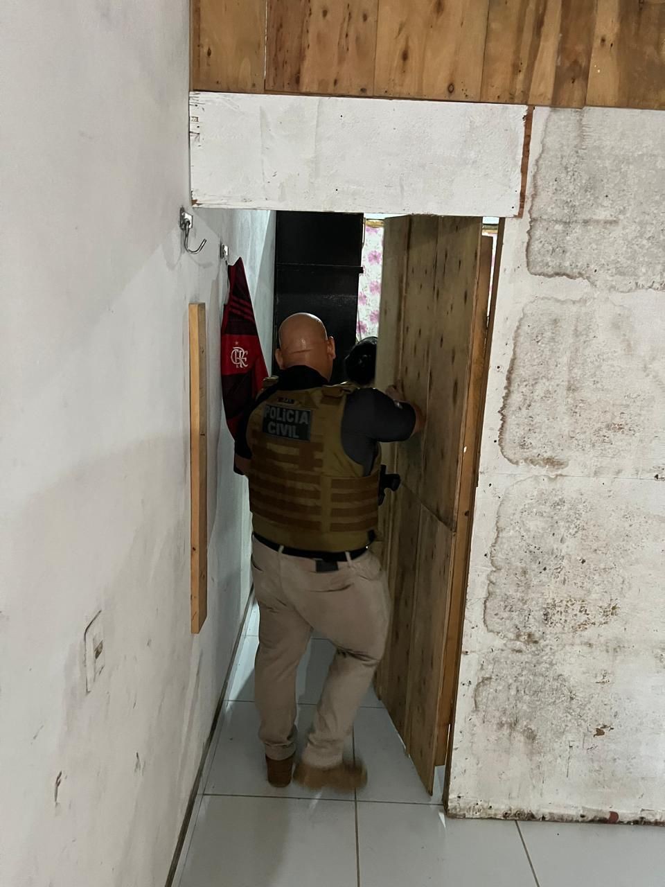 Dupla suspeita de integrar facção criminosa do Pará é presa em Manaus
