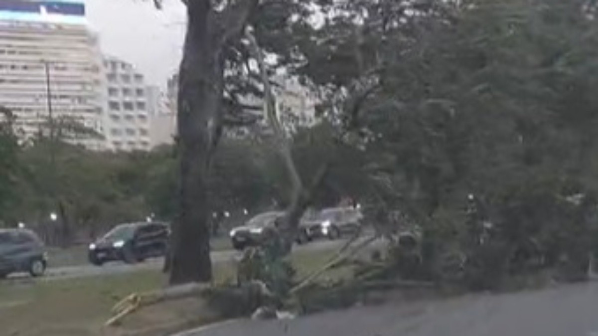 Ventos fortes interrompem circulação do metrô e afetam transportes no Rio e Região Metropolitana
