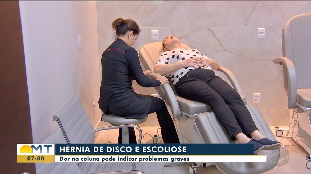 Médico explica: Escoliose, mais do que viver com a coluna aos 'ésses