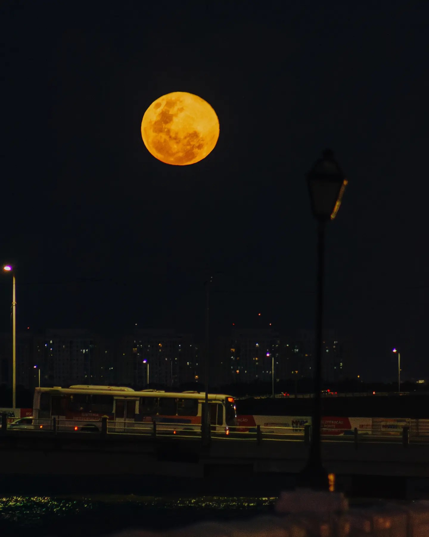 Eclipse lunar parcial: veja FOTOS do fenômeno em São Luís