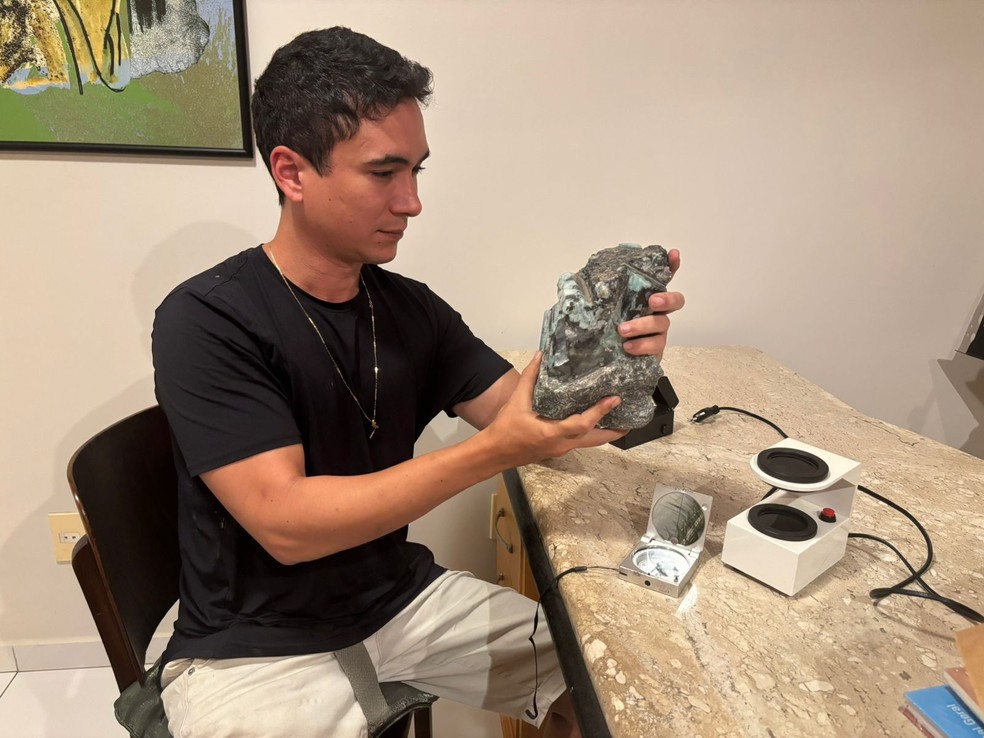 Daniel Fernandes diz que definição de valor de pedras preciosas no Brasil é difícil pela ausência de uma tabela oficial — Foto: Reprodução/Arquivo Pessoal