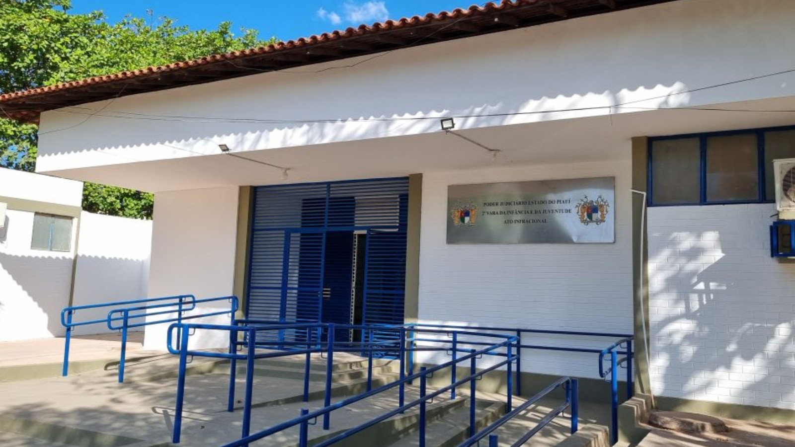 Adolescente de 14 anos é apreendida após ameaçar professores e assistente social em Teresina 