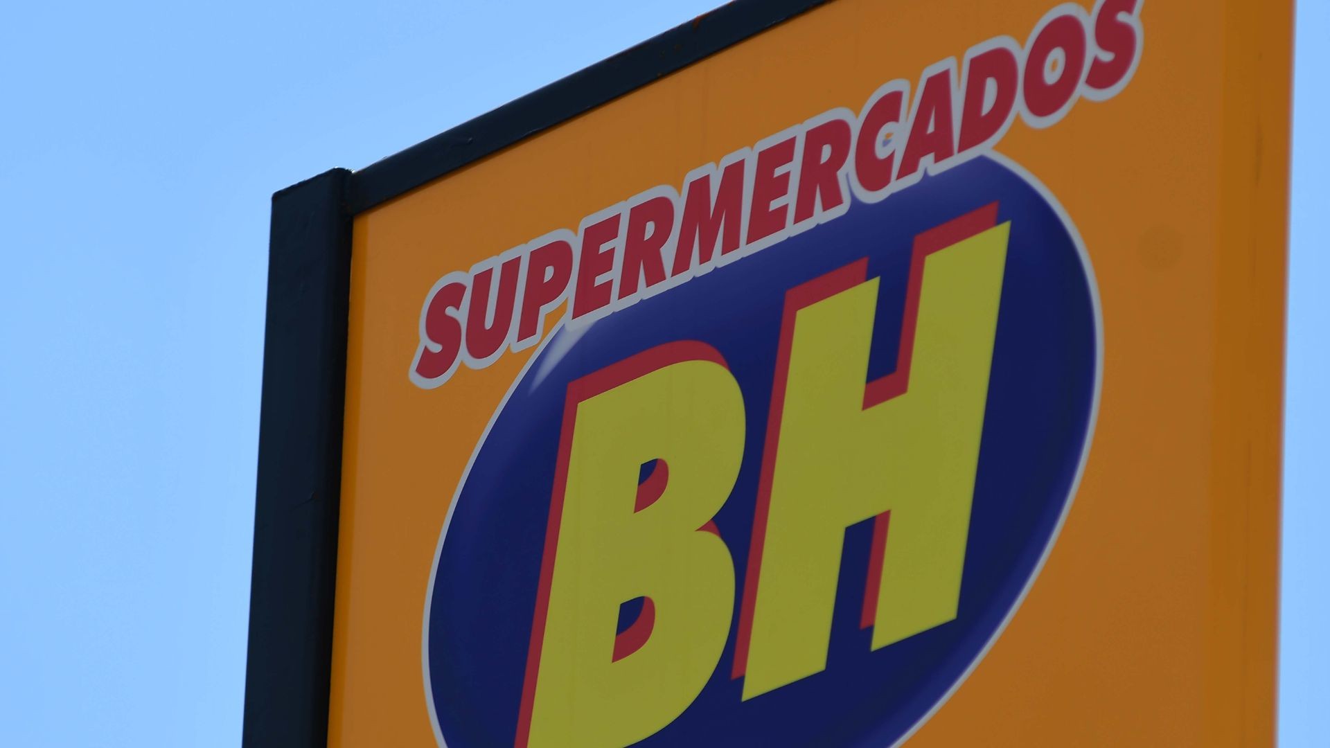 Supermercado é condenado por racismo após acusar cliente de furtar bandeja de carne na Serra