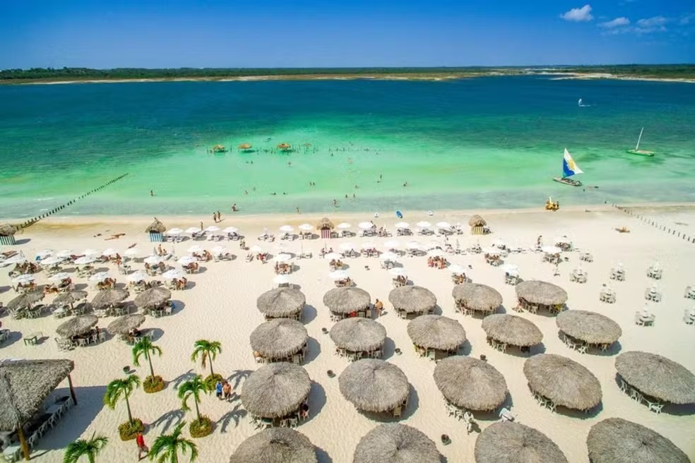Praia de Jericoacoara, uma das principais do Ceará, está imprópria para banho. — Foto: Governo do Ceará/Divulgação