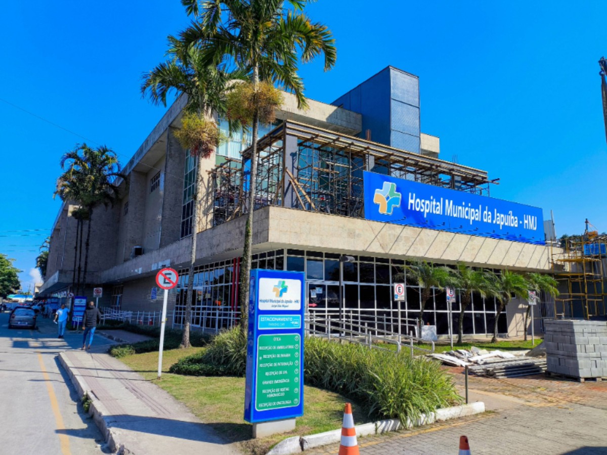 Idosa é atropelada por ciclista e fica ferida em Angra dos Reis 