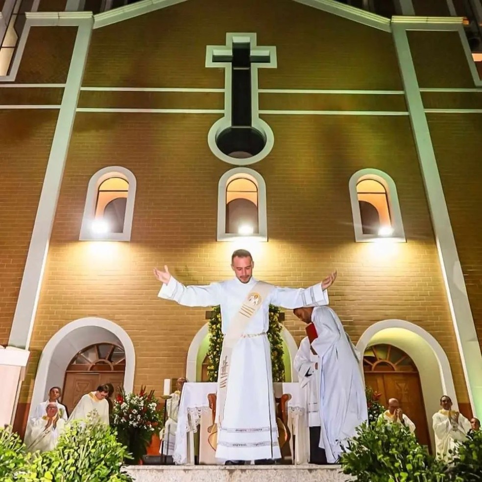 Padre Philipe Villeneuve morreu, aos 27 anos, nesta terça-feira (2), em Mossoró — Foto: Diocese de Mossoró/Divulgação