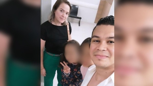 Filhos do casal morreram após o carro da família perder o controle em uma curva. — Foto: Arquivo pessoal