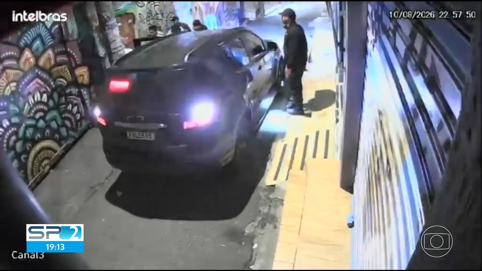 videoframe-469710 Policial civil é preso por sequestro e agressão em falsa viatura na Zona Leste