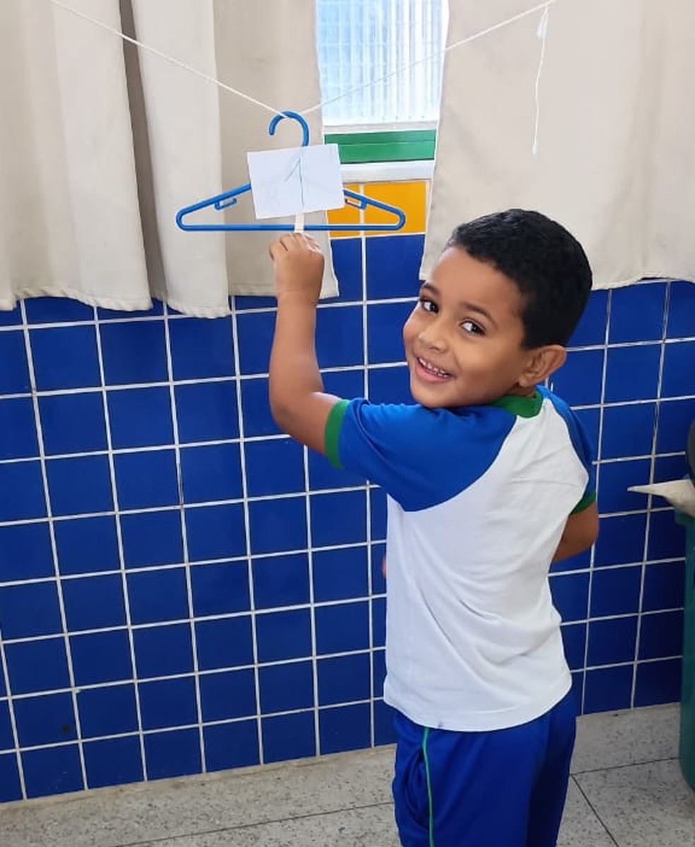 Menino de 5 anos morre baleado na Baixada Fluminense — Foto: Redes sociais