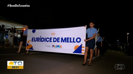 Desfile cívico reúne escolas, civis e militares na Praça dos Girassóis