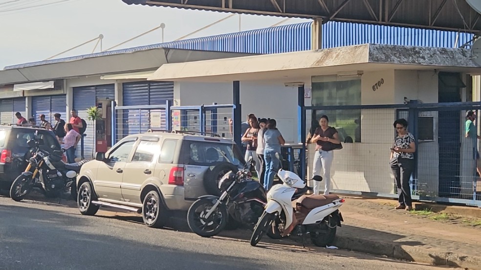 Paralisação parcial atinge ônibus do transporte público em Uberlândia