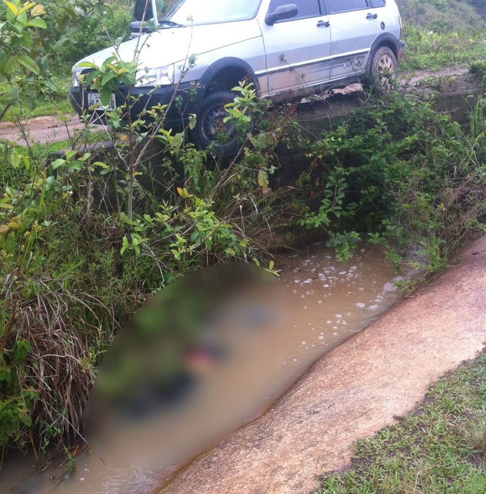 Corpo de homem é encontrado dentro de córrego na zona rural de Padre Paraíso  | Vales de Minas Gerais | G1