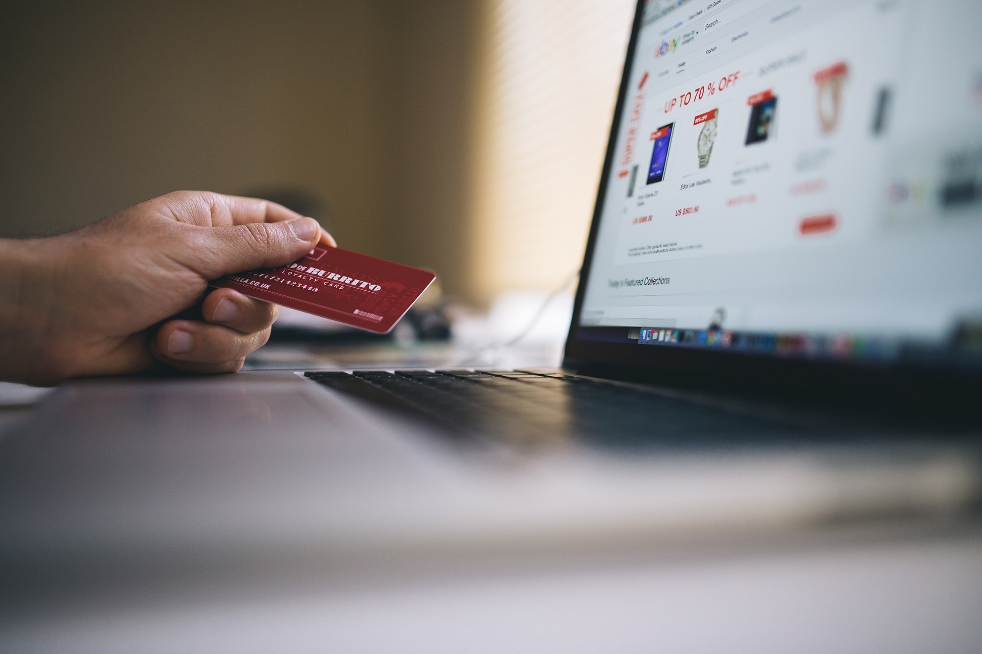 Veja dicas para evitar fraudes em compras on-line e saiba como pagar de ...