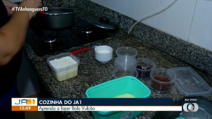 Saiba quais frutas podem ser usadas na decoração do bolo vulcão
