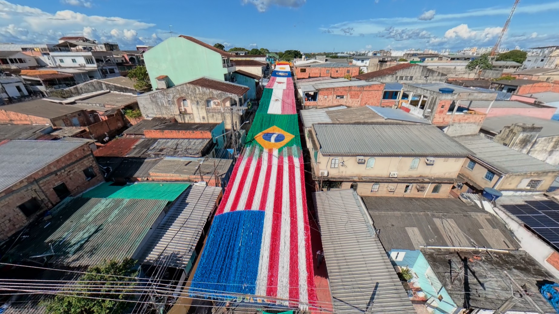 VÍDEO: Com bandeirinhas e pinturas, ruas de Manaus se transformam para jogos do Brasil na Copa do Mundo