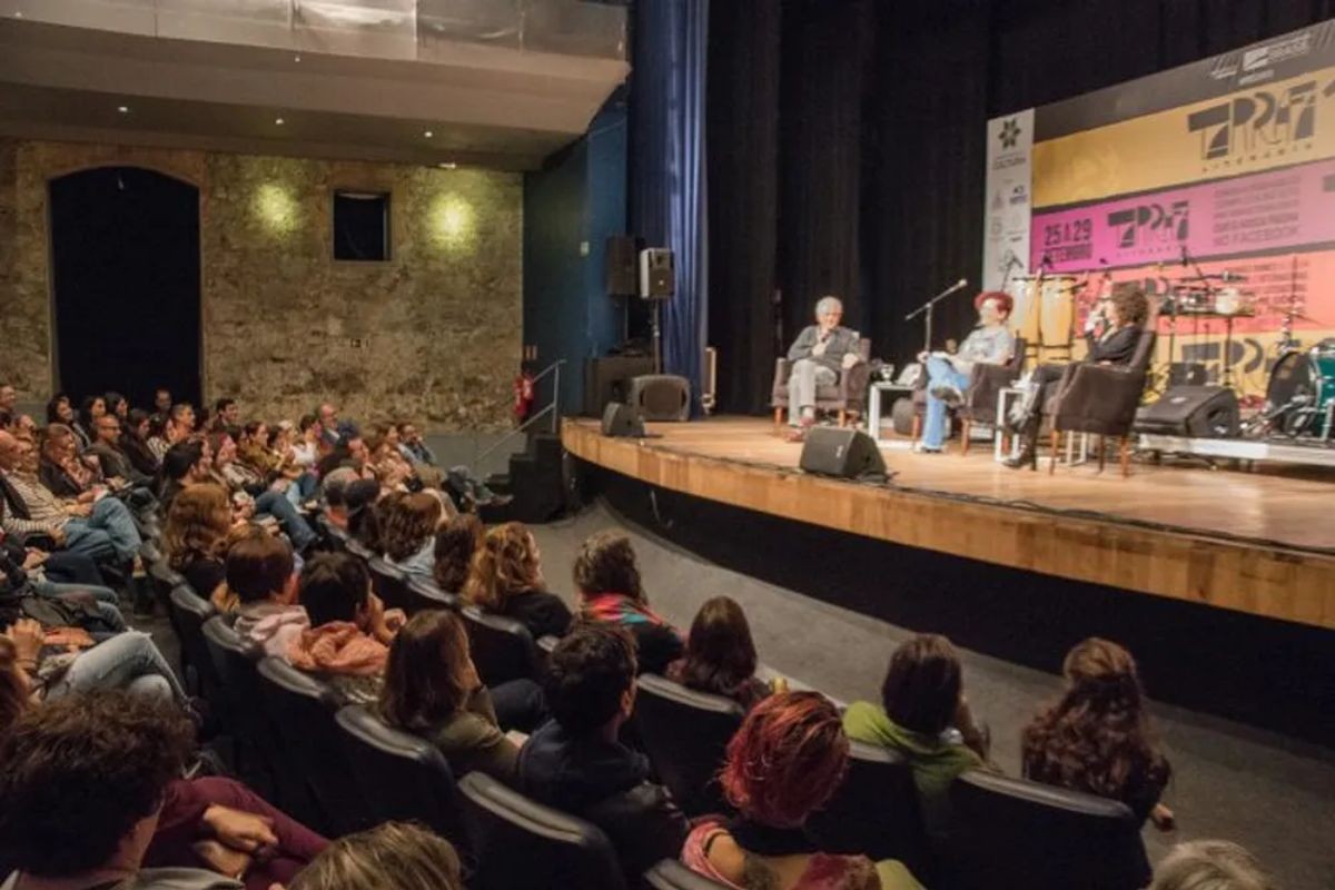 17ª Tarrafa Literária reúne mais de 20 escritores em Santos, SP
