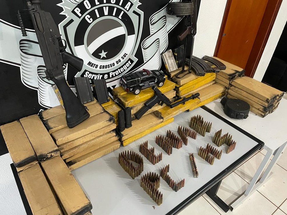 Polícia Federal prende homem com arsenal de armas que seria usado em roubo  em MS, Mato Grosso do Sul