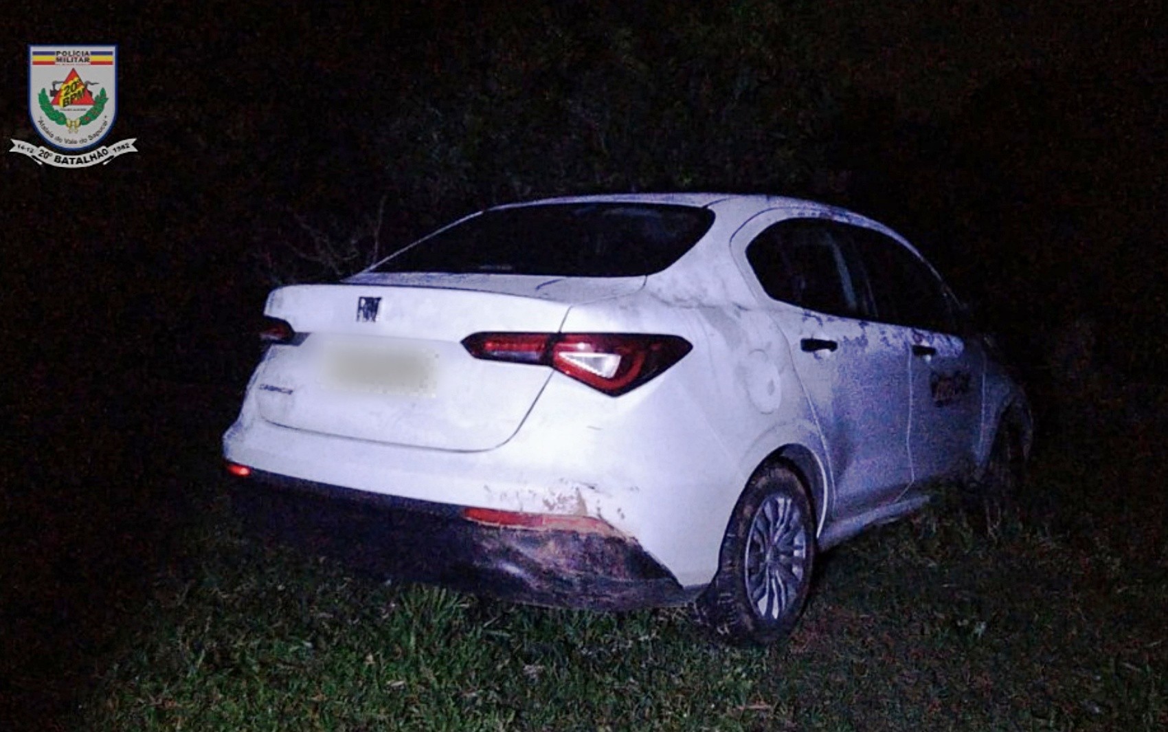 Duas pessoas são presas suspeitas de envolvimento em roubo a motorista de aplicativo em Pouso Alegre, MG