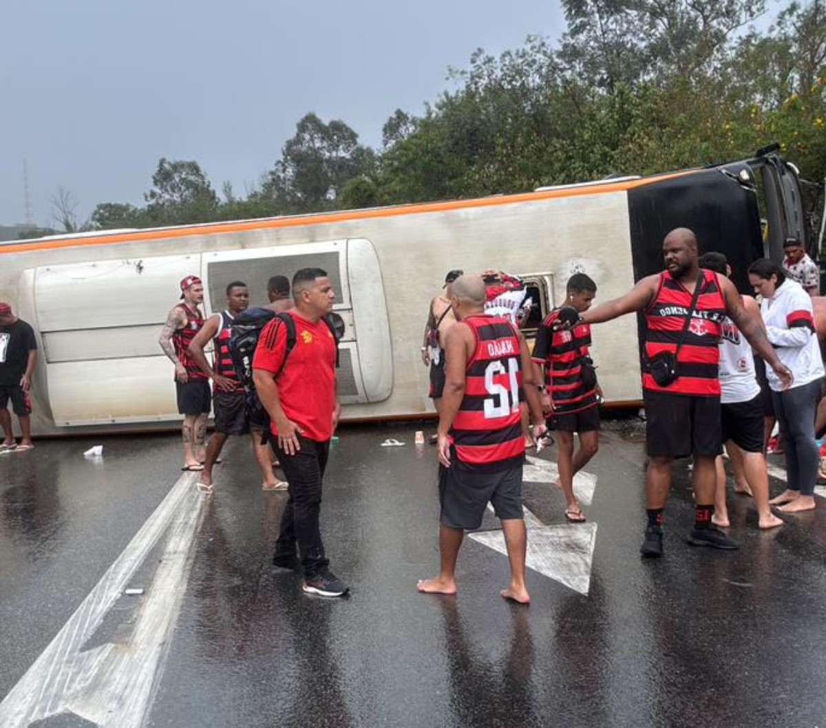 Acidente com torcedores do Flamengo: o que se sabe e o que ainda falta esclarecer