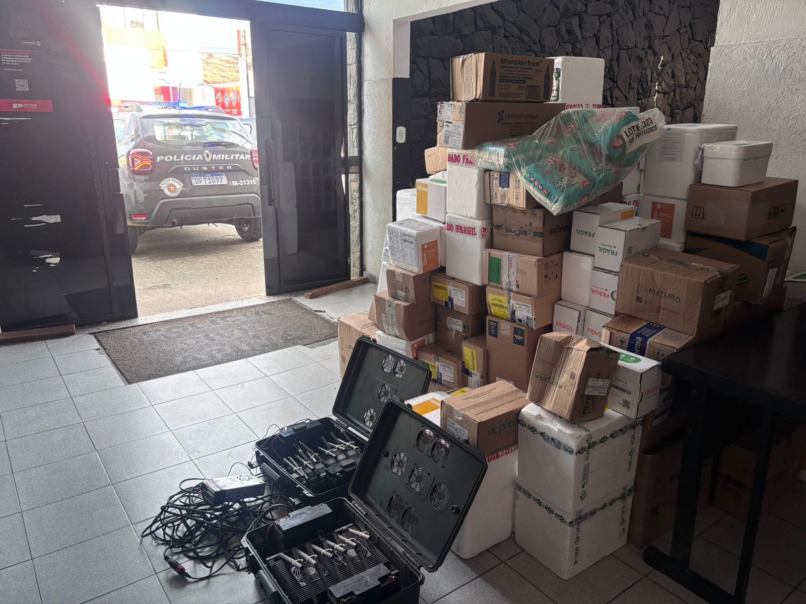 Polícia recupera carga de canetas emagrecedoras avaliada em R$ 800 mil em Arujá