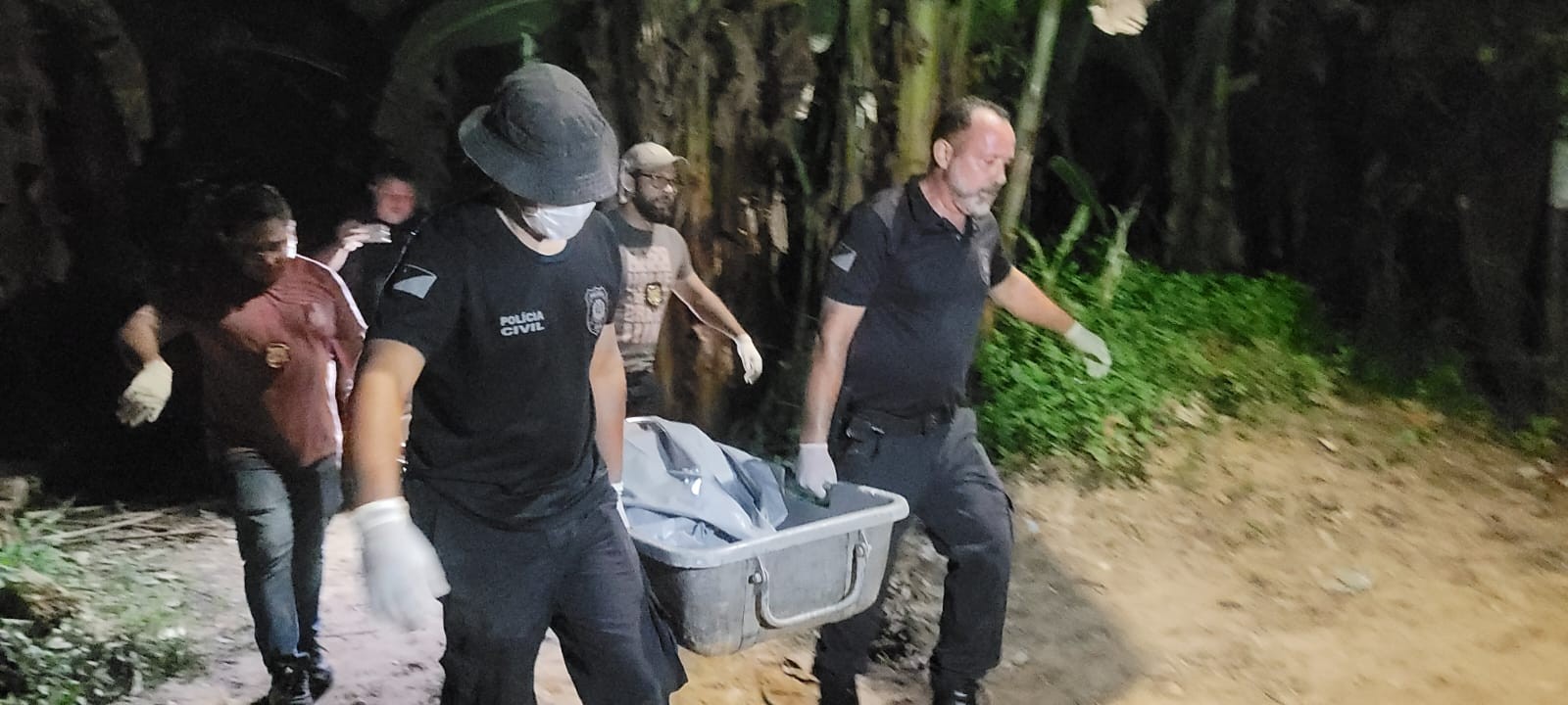 Adolescente é morto durante troca de tiros com a PM no AC; comparsa pulou no rio para fugir e sumiu