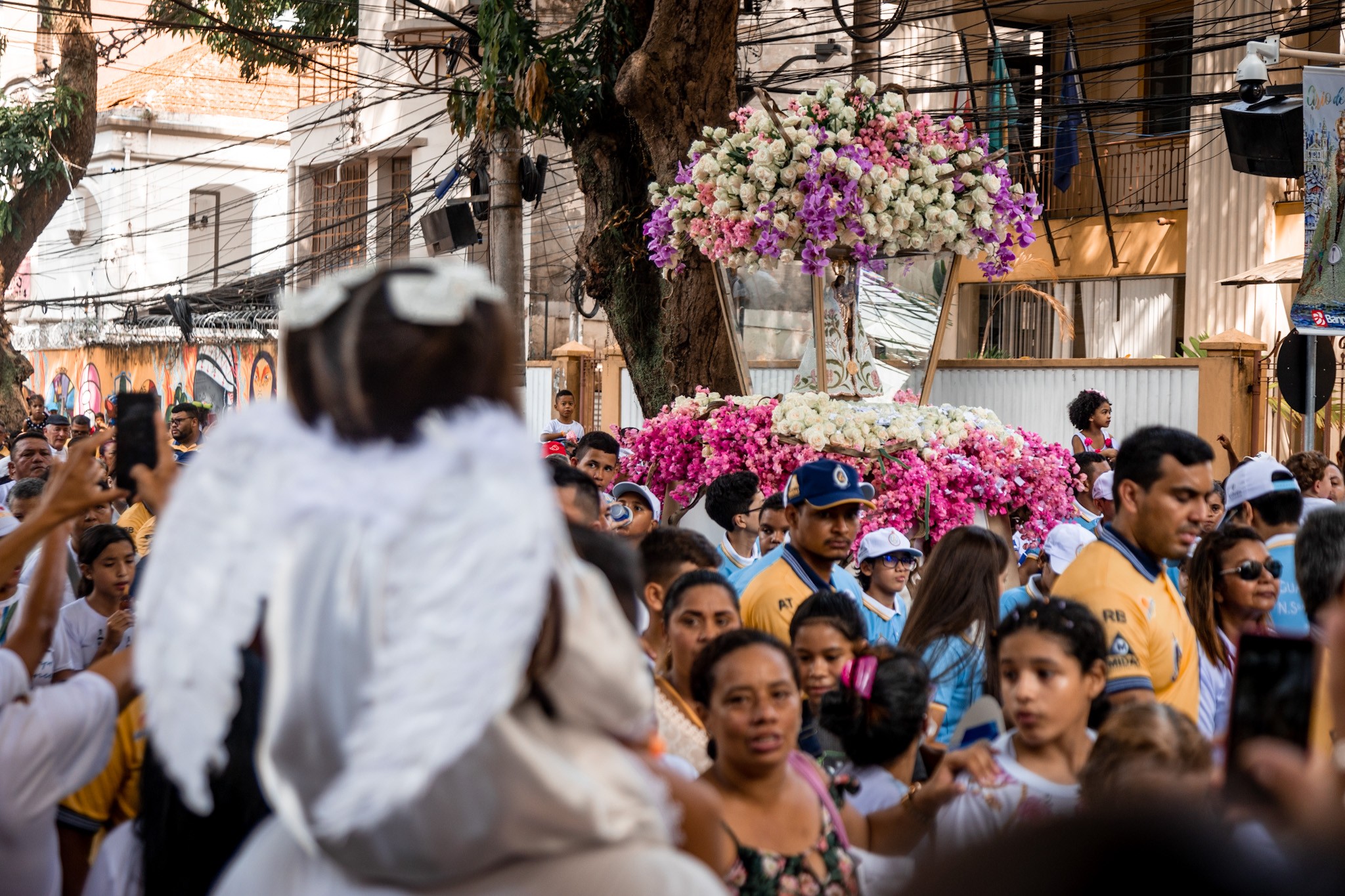 Vai ao Círio de Nazaré com crianças? Veja onde conseguir pulseirinhas gratuitas de identificação