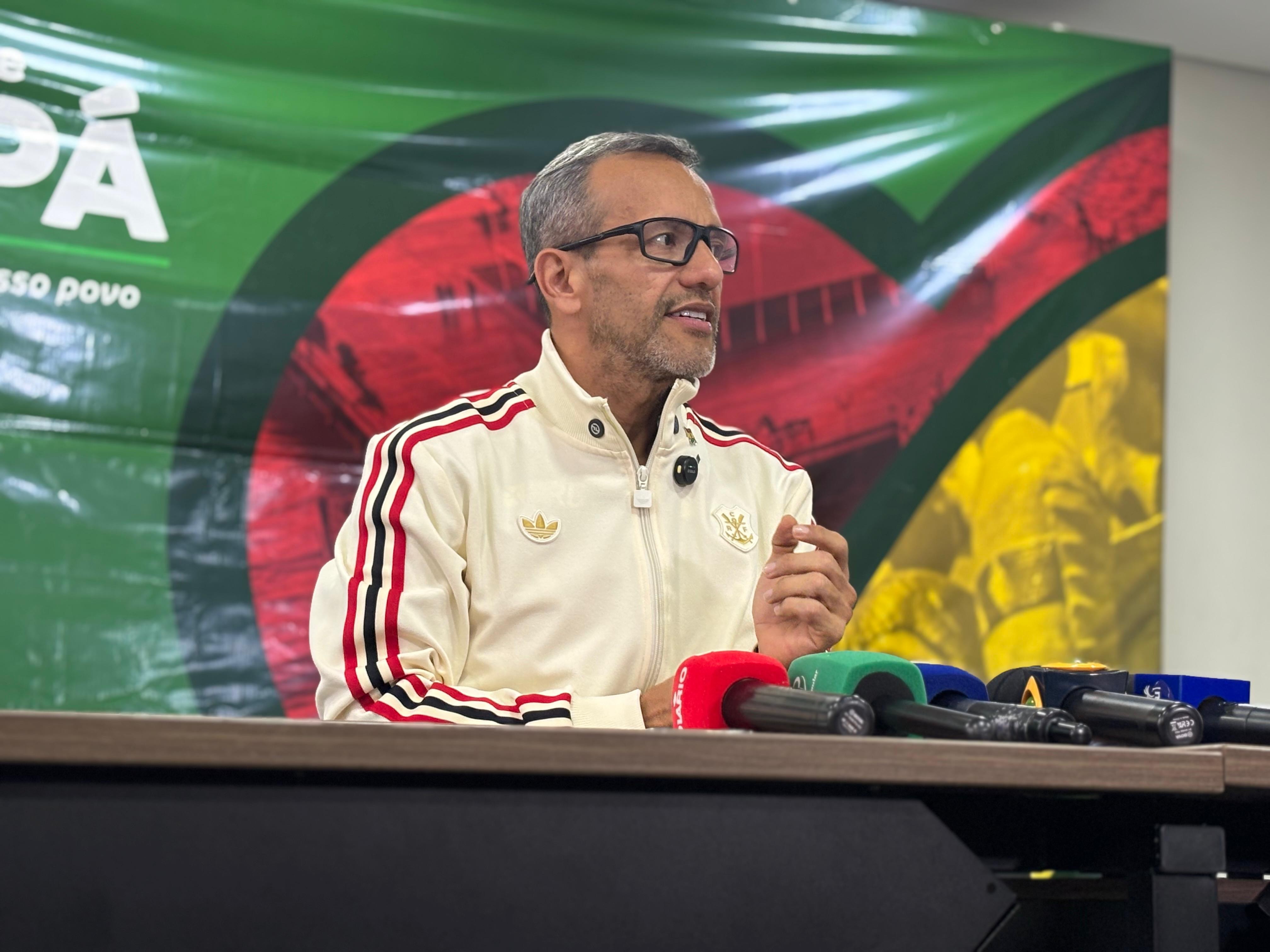 Prefeito interino de Macapá diz que não tem compromisso eleitoral: 'se for preciso, vou acionar o governo'