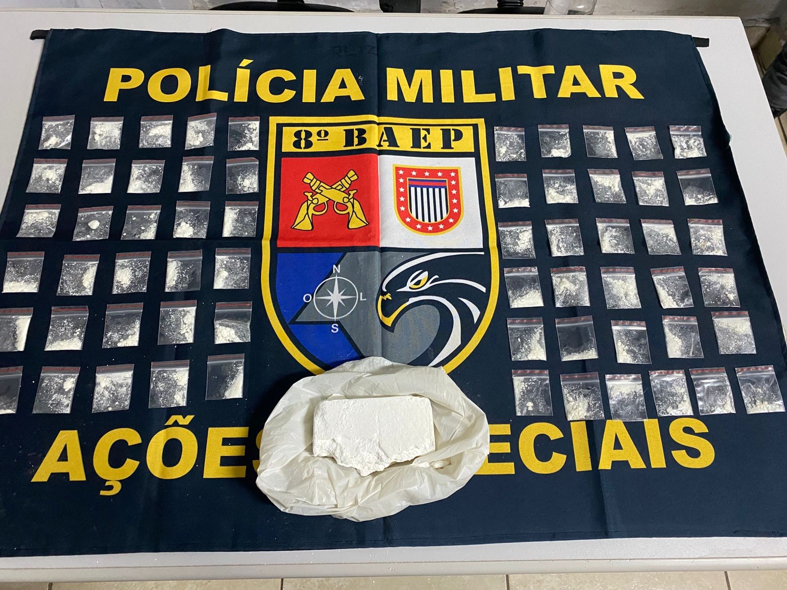 Após perseguição policial pela Avenida Salim Farah Maluf, jovem é preso com porções de cocaína em Presidente Prudente
