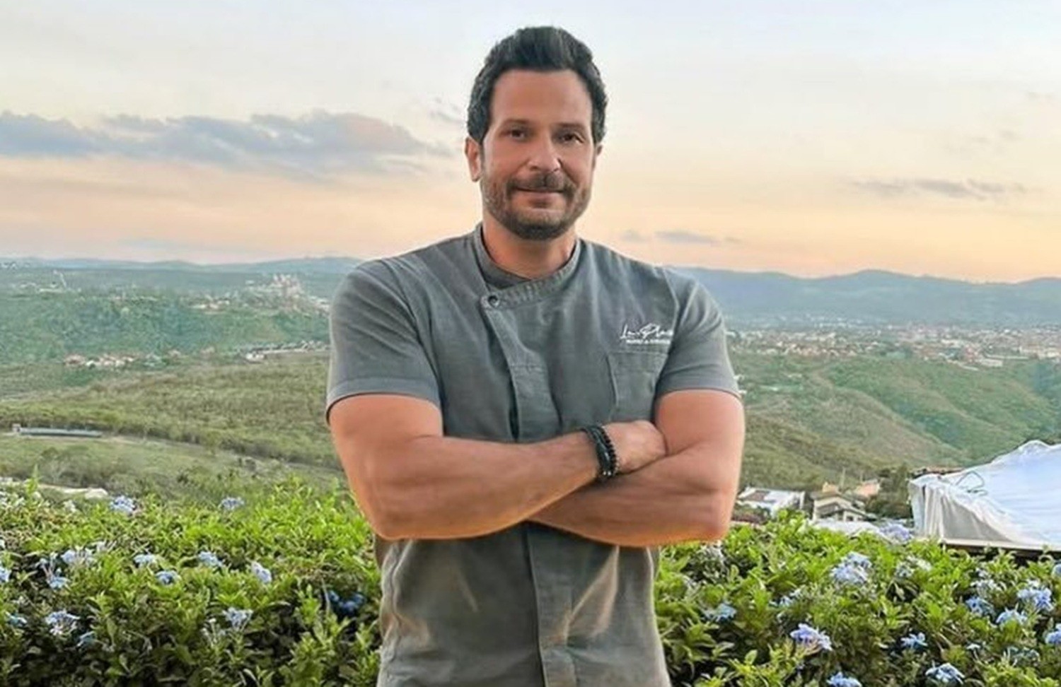 Empresário é baleado em tentativa de assalto em frente a supermercado em Casa Forte