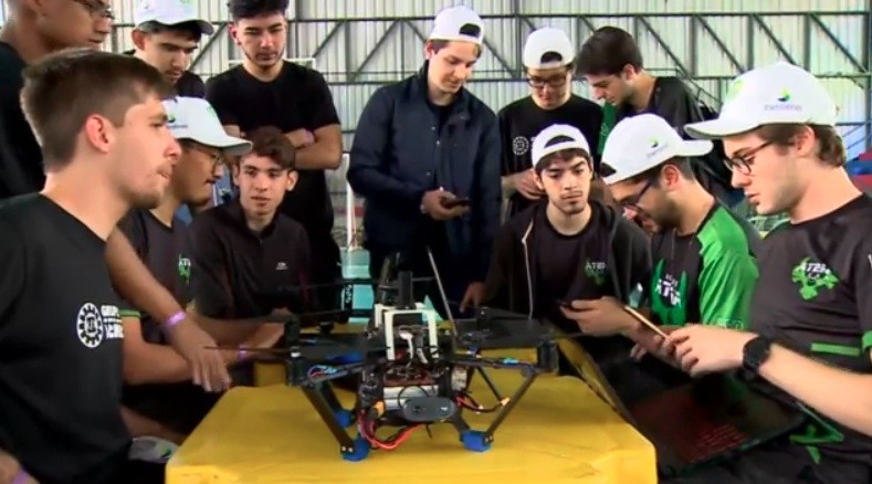 Campeonato de drone mobiliza estudantes de vários estados do Brasil no interior de São Paulo