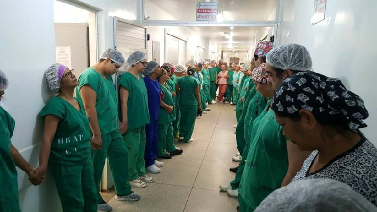 Funcionários de hospital fazem homenagem para médico que morreu na BR ...